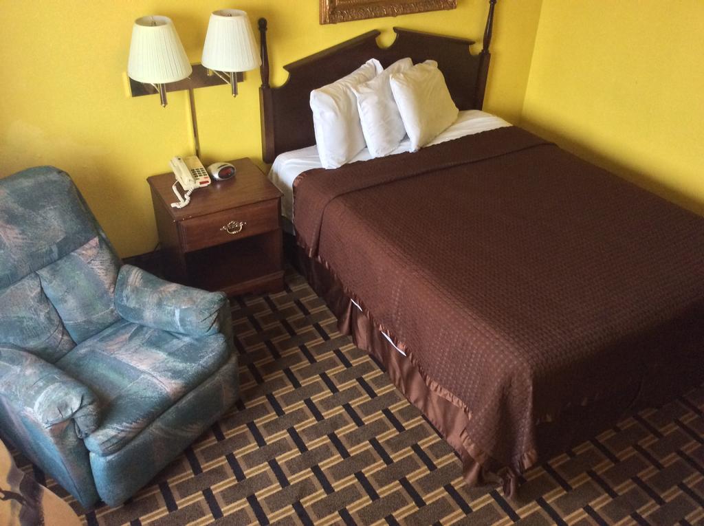 Country Hearth Inn - 볼링 그린 외부 사진