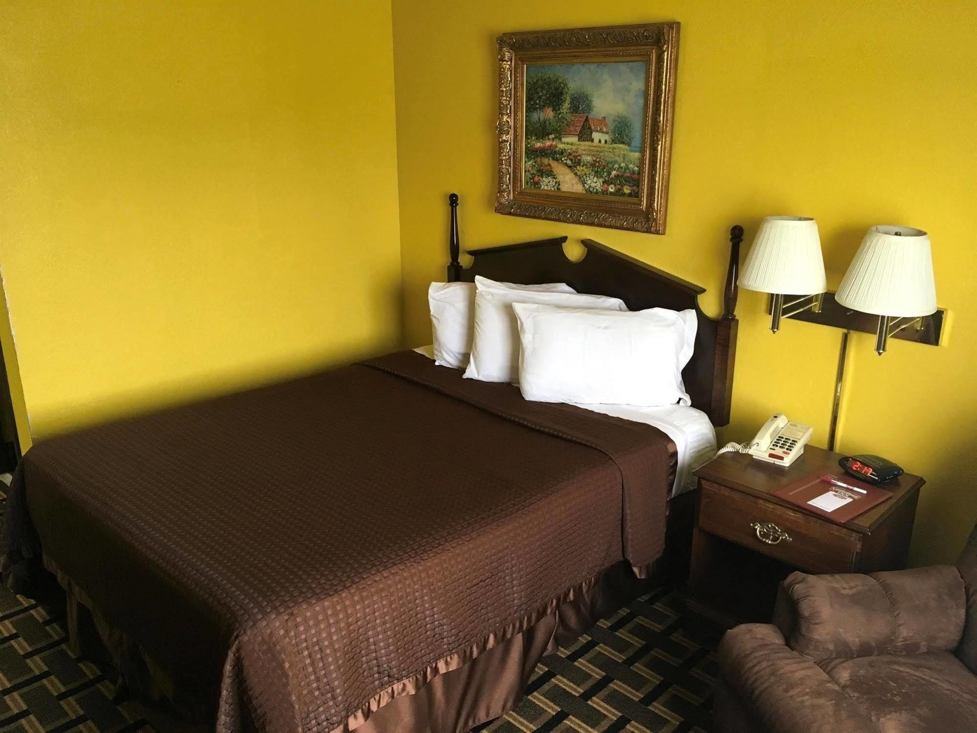 Country Hearth Inn - 볼링 그린 외부 사진