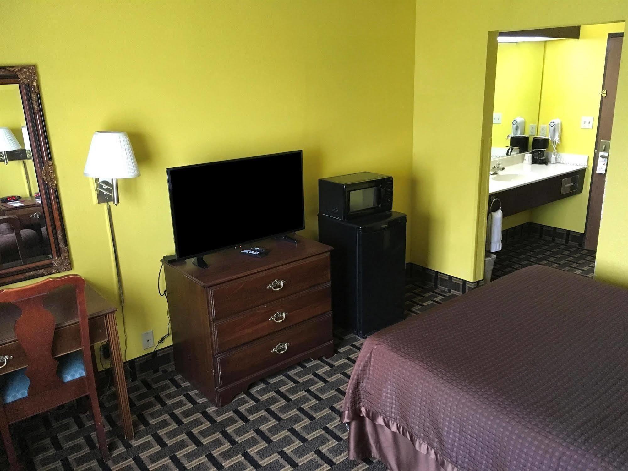 Country Hearth Inn - 볼링 그린 외부 사진